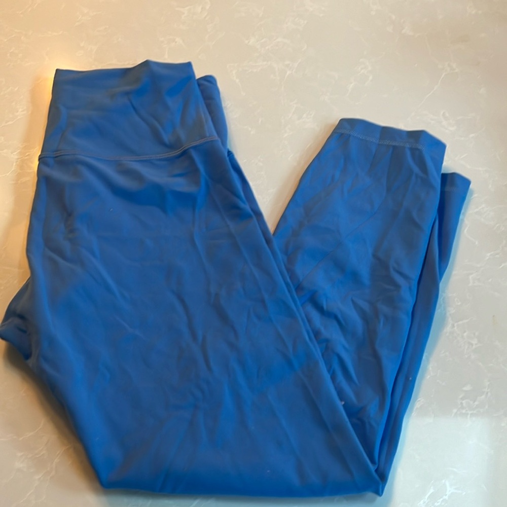 Lululemon Wunder train size 8